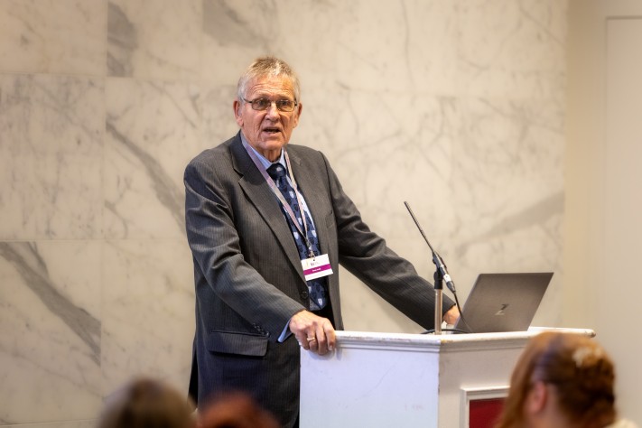 Simon Fradd delivering a powerful tribute to Professor Dame Elizabeth Fradd DBE